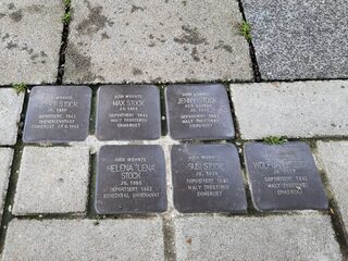 Stolpersteine für Familie Stock